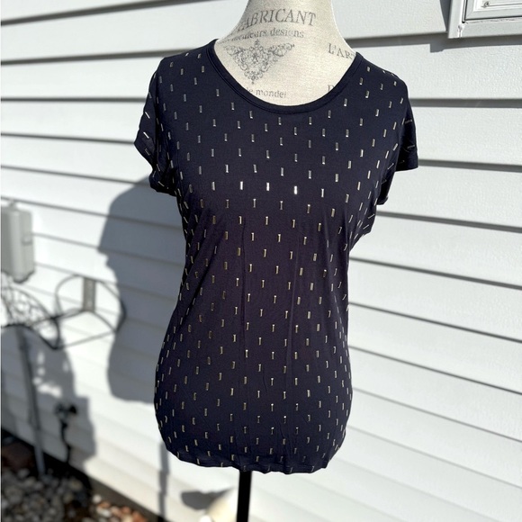 SOLD. Women’s Michael Kors Short-Sleeved Top - Picture 3 of 6